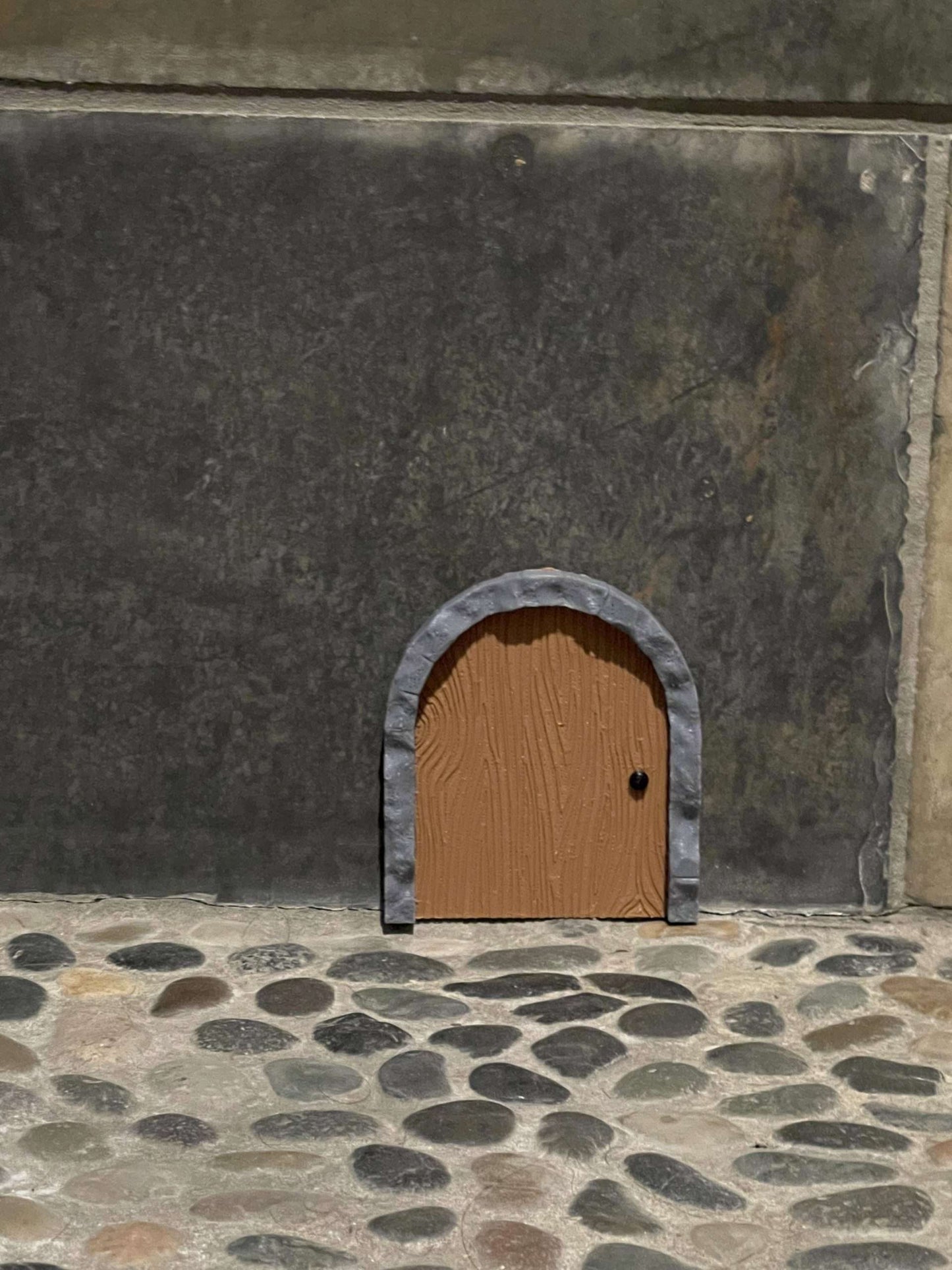 Minature Decorative 3D Printed Wooden Doorway with Arch