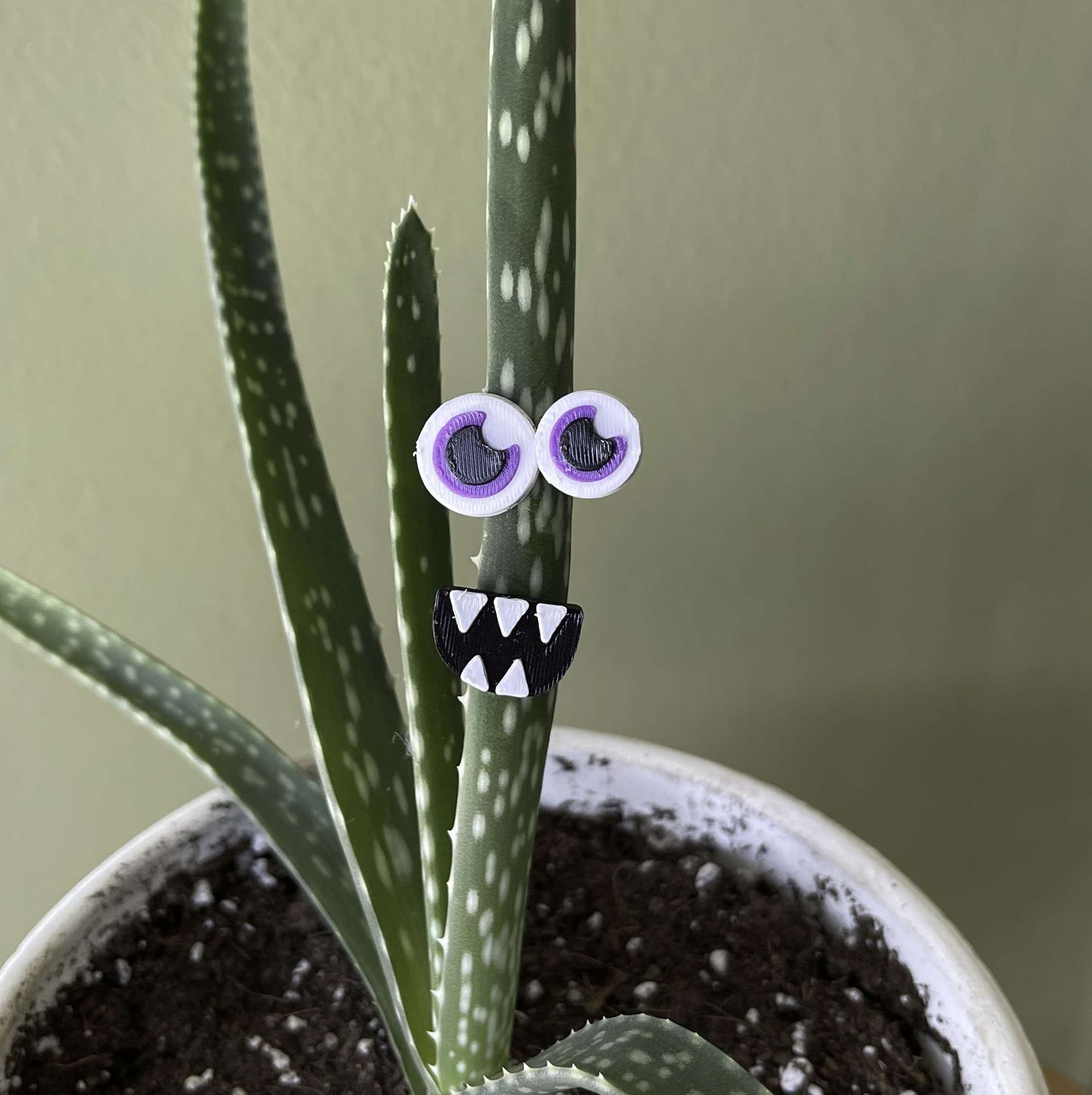Set of 3 Plant MONSTER Magnets!